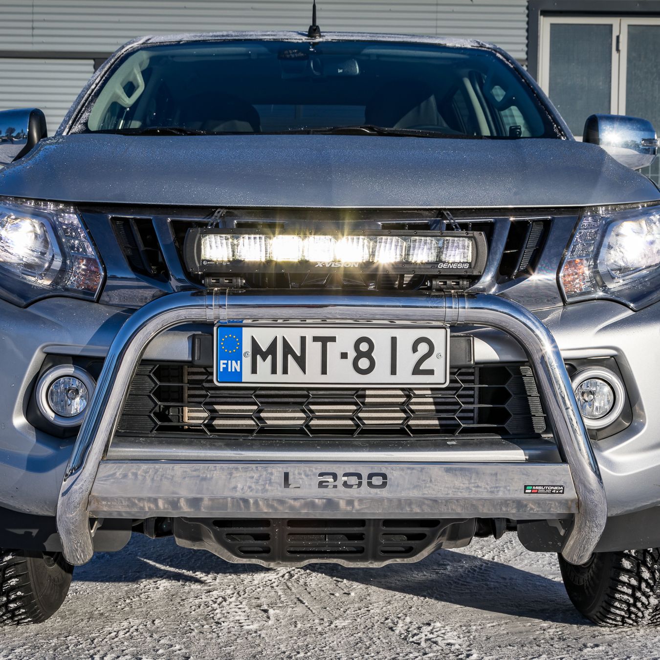 MITSUBISHI L200 Lava-auto 